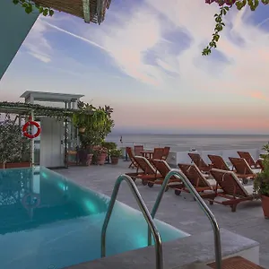 Marina Riviera Hotel